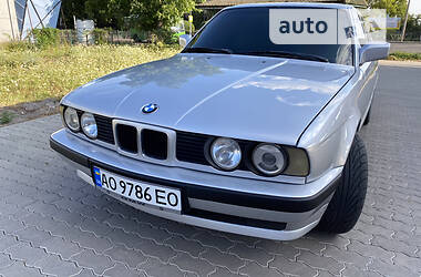Седан BMW 5 Series 1989 в Мукачево