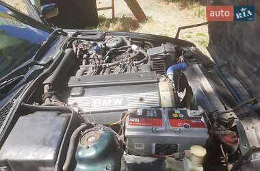 Седан BMW 5 Series 1990 в 