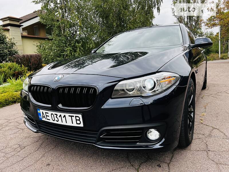 Седан BMW 5 Series 2016 в 