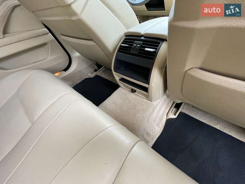 Седан BMW 5 Series 2011 в Киеве