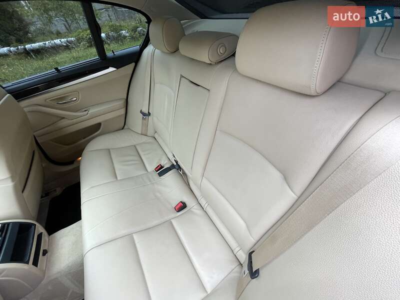 Седан BMW 5 Series 2011 в Киеве