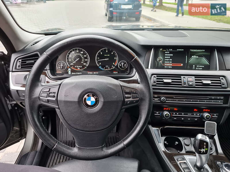 Седан BMW 5 Series 2014 в Хмельницькому