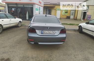 Седан BMW 5 Series 2004 в Измаиле