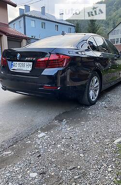 Седан BMW 5 Series 2013 в Рахове