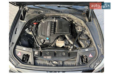 Седан BMW 5 Series 2013 в 