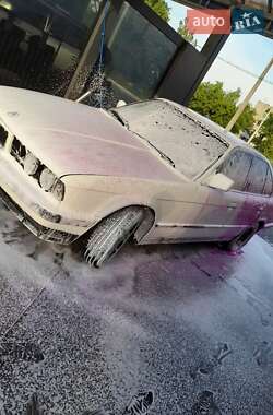 Седан BMW 5 Series 1992 в Миколаєві