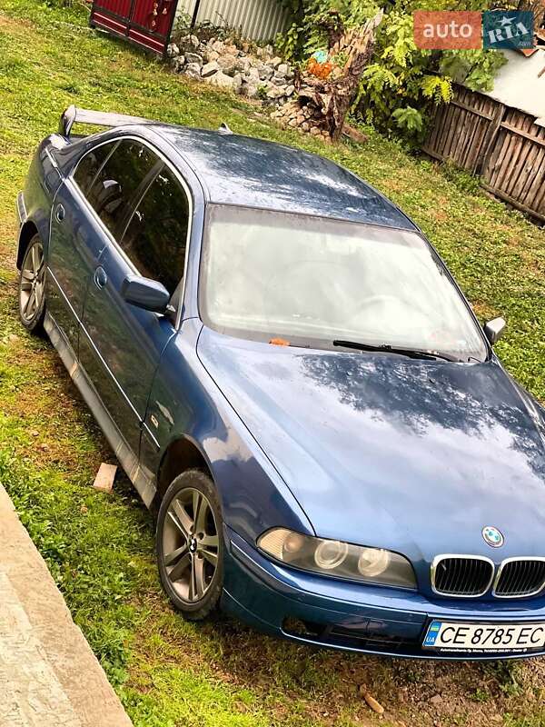Седан BMW 5 Series 2000 в Герце