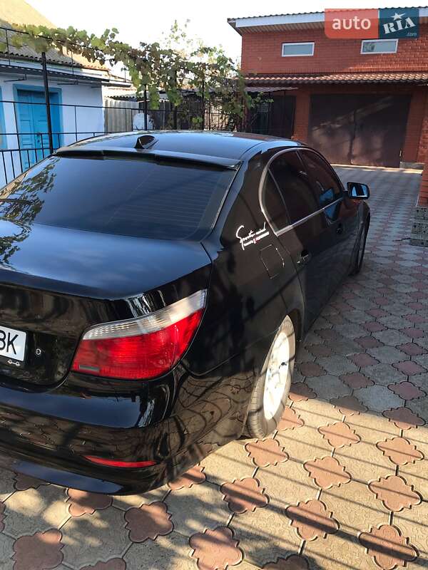 Седан BMW 5 Series 2004 в Одессе