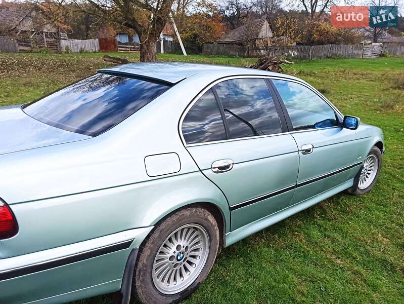 Седан BMW 5 Series 1999 в Каменке-Бугской