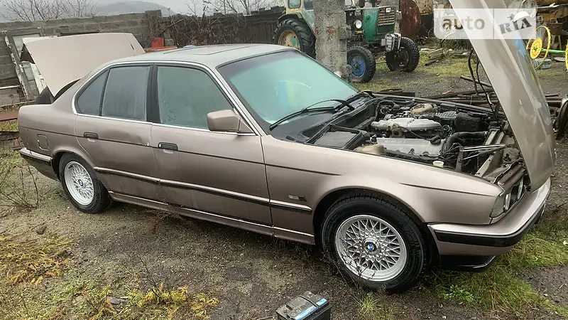 BMW 5 Series 1989