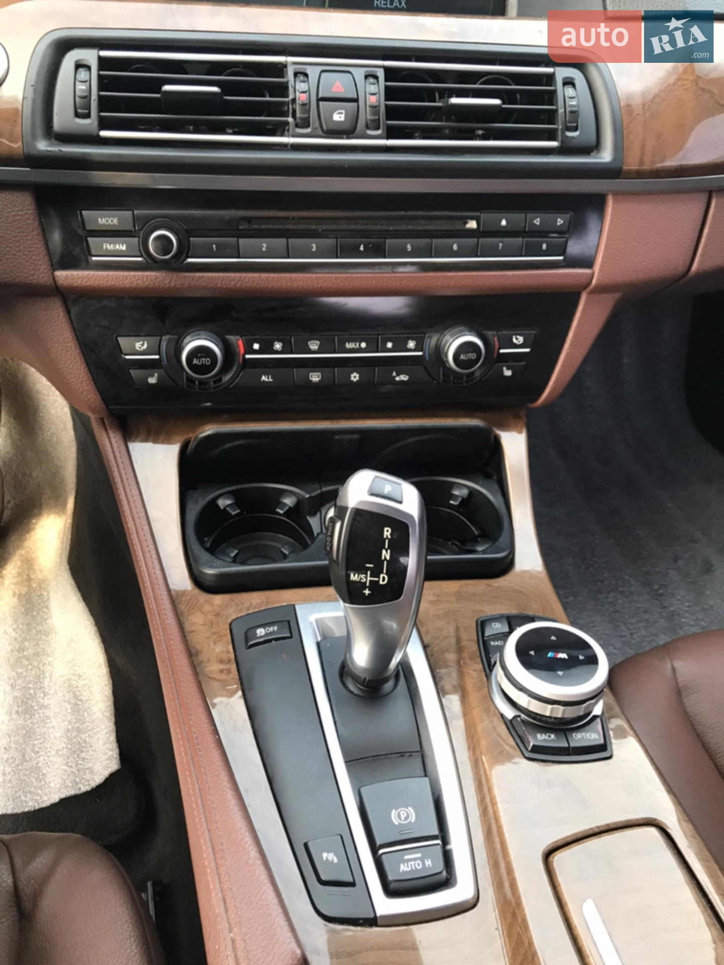 2010 BMW 5er - мініатюра 27