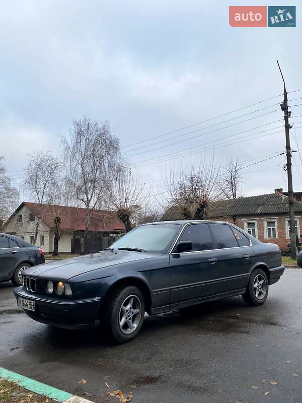 Седан BMW 5 Series 1991 в Харькове