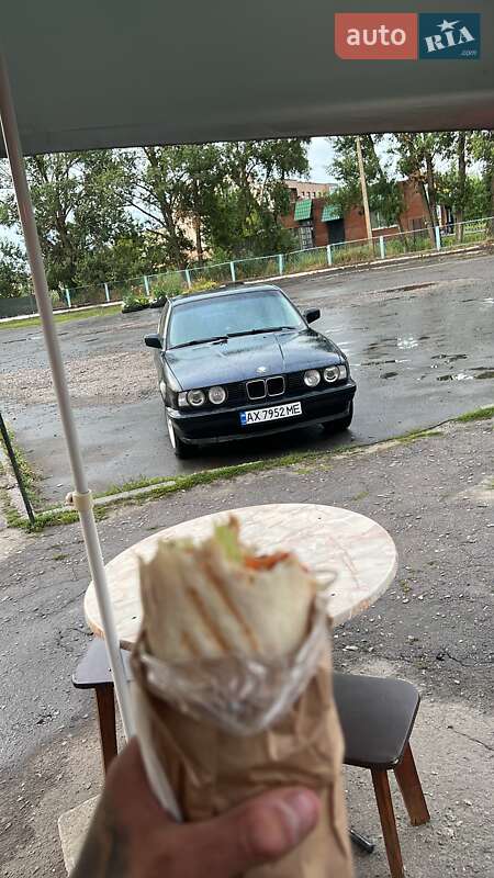 Седан BMW 5 Series 1991 в Харькове
