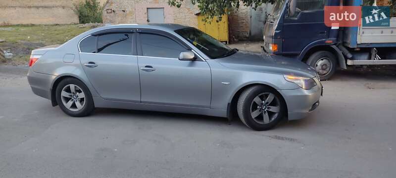 Седан BMW 5 Series 2004 в Києві