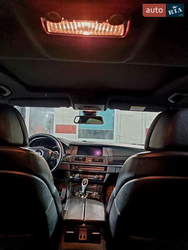Седан BMW 5 Series 2013 в Ровно