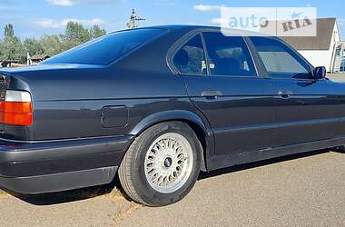 Седан BMW 5 Series 1993 в 