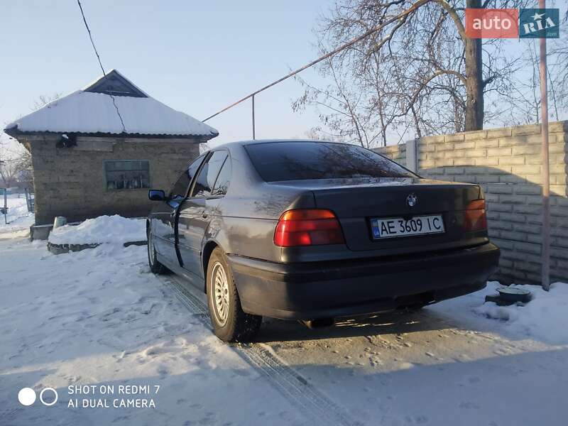 Седан BMW 5 Series 1997 в Каменском