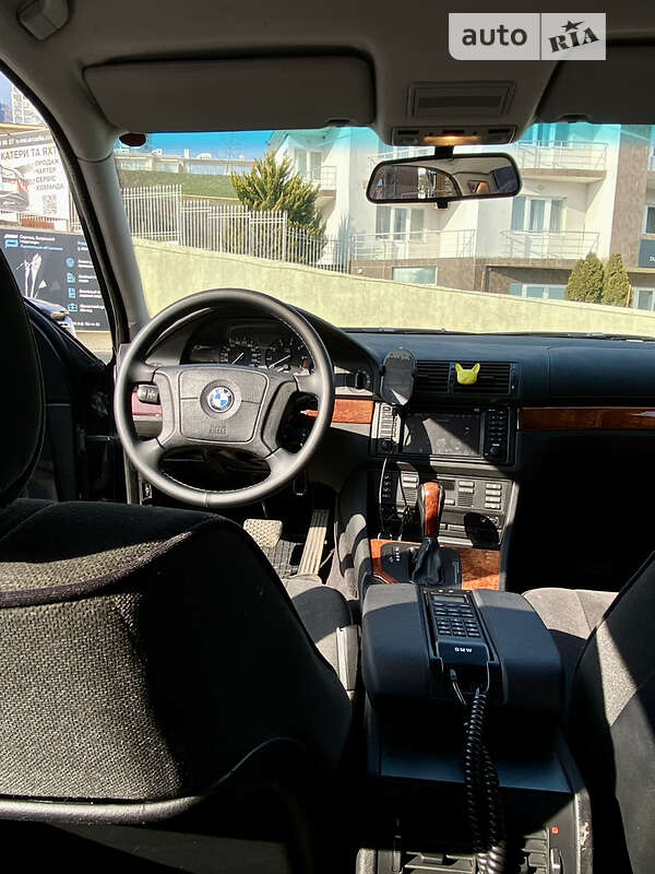 Седан BMW 5 Series 1998 в Одессе