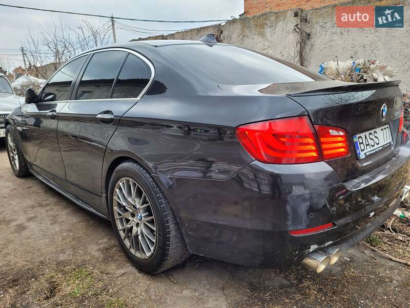 Седан BMW 5 Series 2011 в Хмельницькому