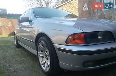 Седан BMW 5 Series 1996 в Чернівцях