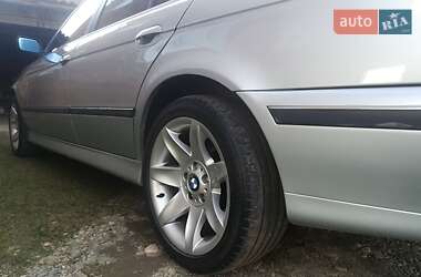 Седан BMW 5 Series 1996 в Чернівцях