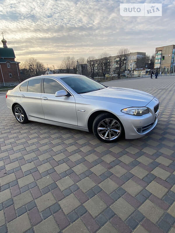 Седан BMW 5 Series 2012 в Гайсине