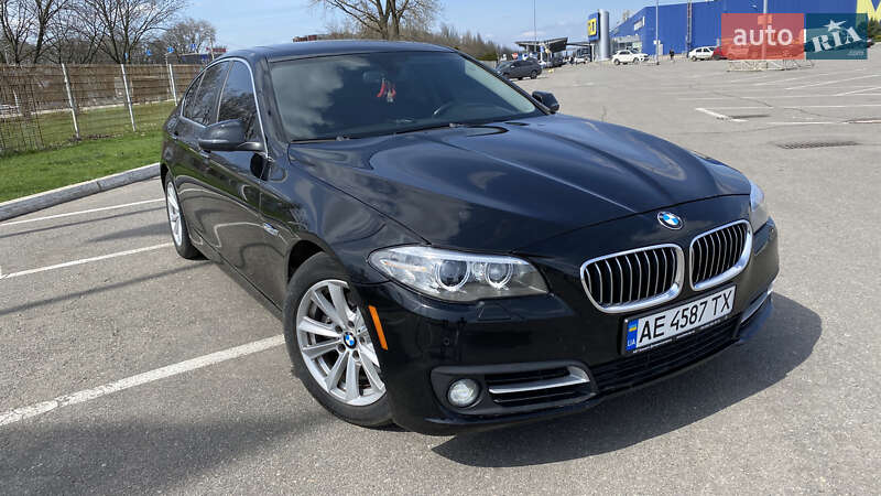 Седан BMW 5 Series 2015 в Дніпрі