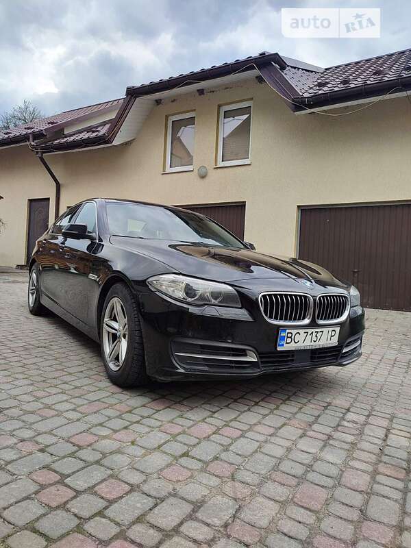 Седан BMW 5 Series 2014 в Каменке-Бугской