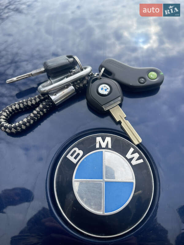 Седан BMW 5 Series 1989 в Сколе