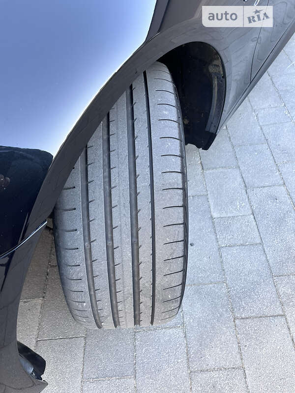 Седан BMW 5 Series 2011 в Луцьку