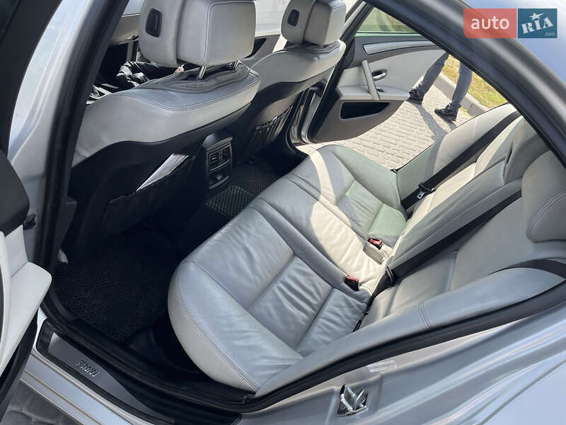 Седан BMW 5 Series 2004 в Новомосковську фото 10 Седан BMW 5 Series 2004 в Новомосковську