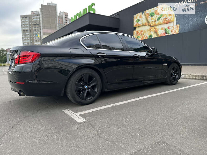 Седан BMW 5 Series 2010 в Киеве