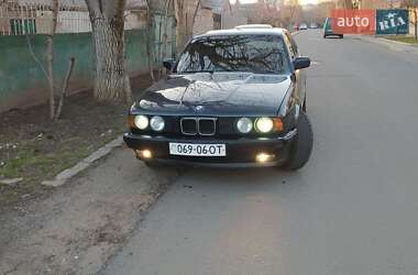 Седан BMW 5 Series 1988 в Первомайске