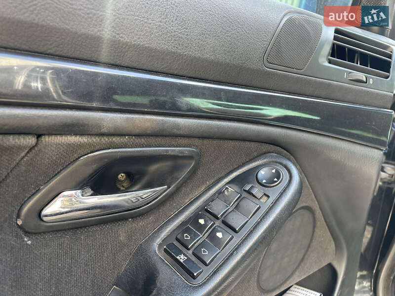 Седан BMW 5 Series 1998 в Житомире