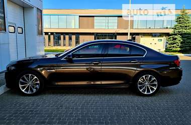 Седан BMW 5 Series 2013 в Львові