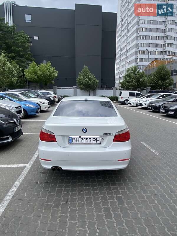Седан BMW 5 Series 2008 в Одессе