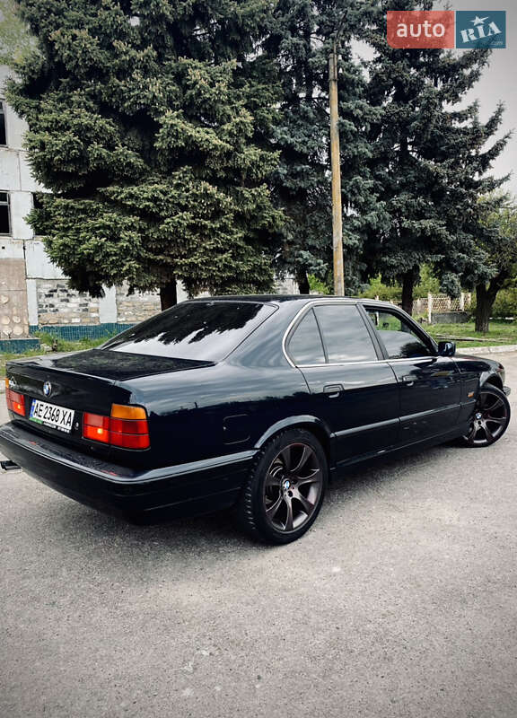 Седан BMW 5 Series 1995 в Нікополі
