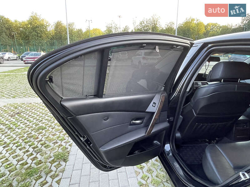 Седан BMW 5 Series 2004 в Харькове