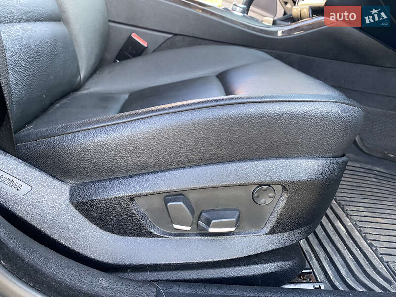 Седан BMW 5 Series 2012 в Трускавці