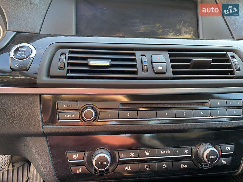 Седан BMW 5 Series 2012 в Трускавці