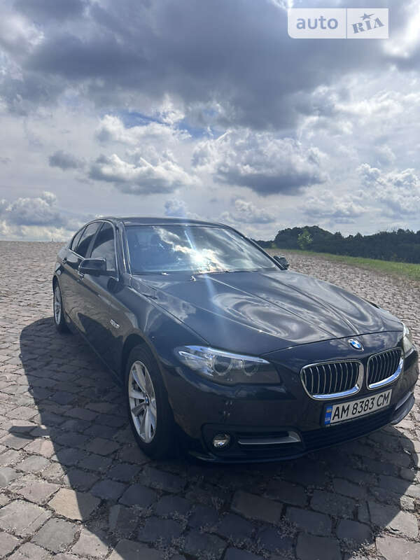 Седан BMW 5 Series 2016 в Житомирі