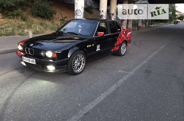 Седан BMW 5 Series 1990 в Одесі