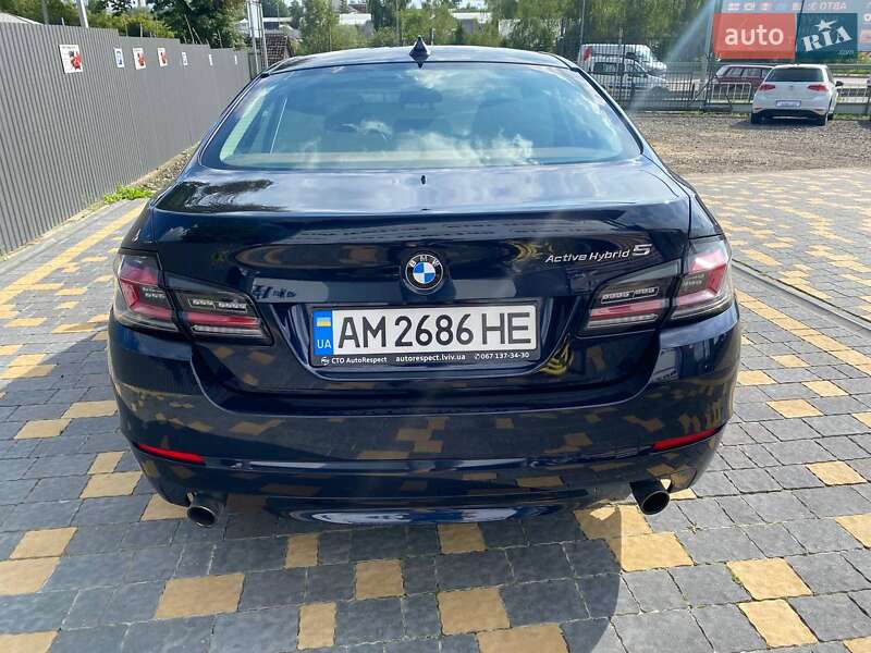 Седан BMW 5 Series 2012 в Львове