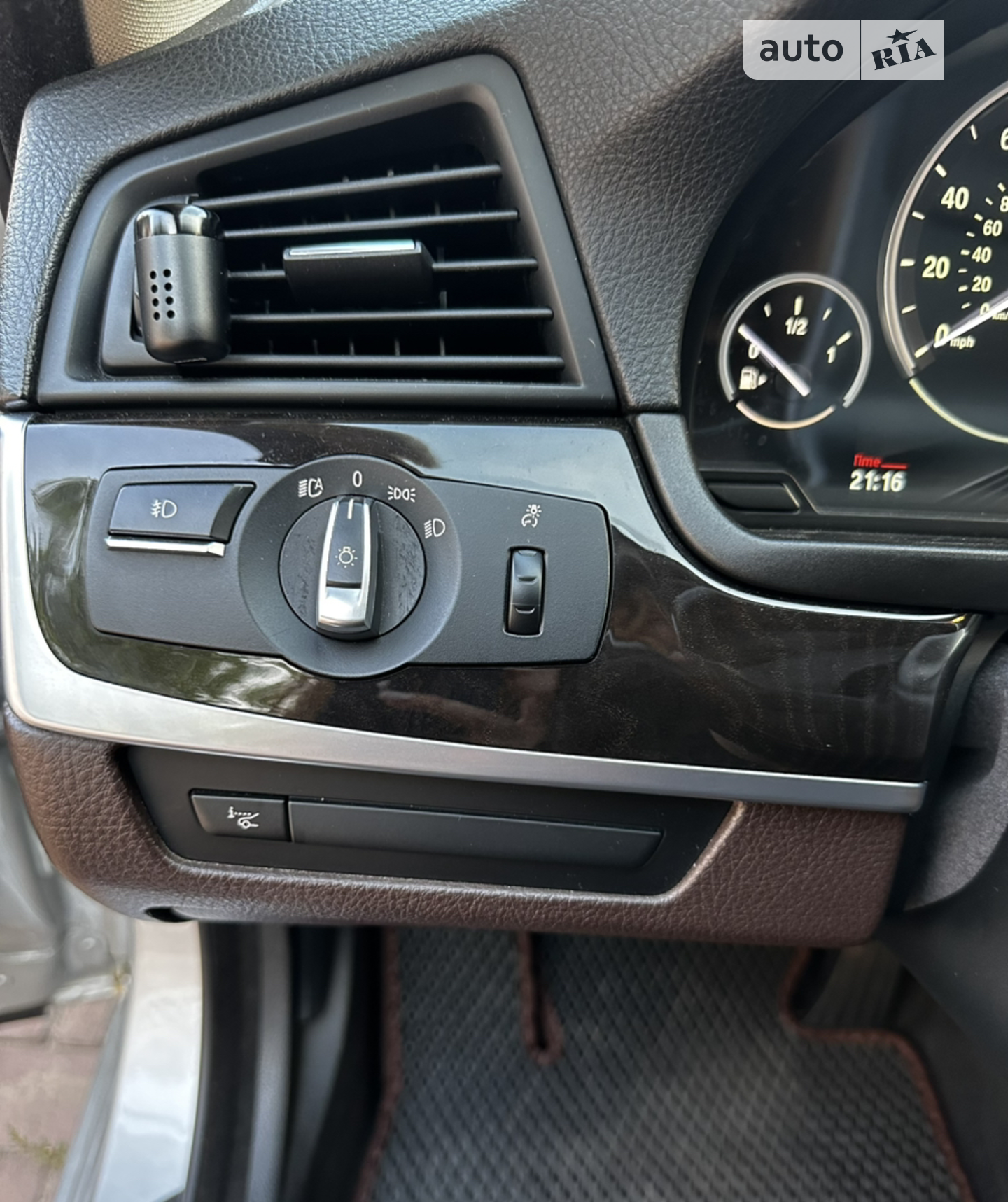 2013 BMW 5er - мініатюра 8