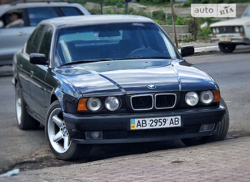 Седан BMW 5 Series 1994 в Бершади