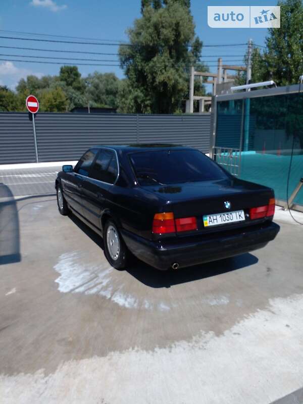 Седан BMW 5 Series 1995 в Добропіллі