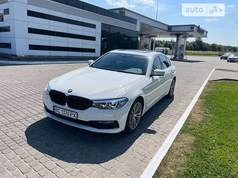 Седан BMW 5 Series 2018 в Львове