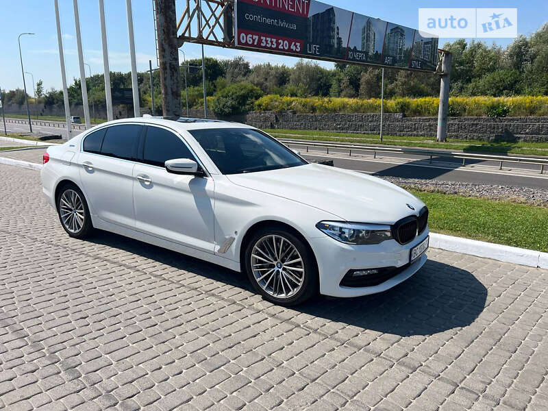 Седан BMW 5 Series 2018 в Львове