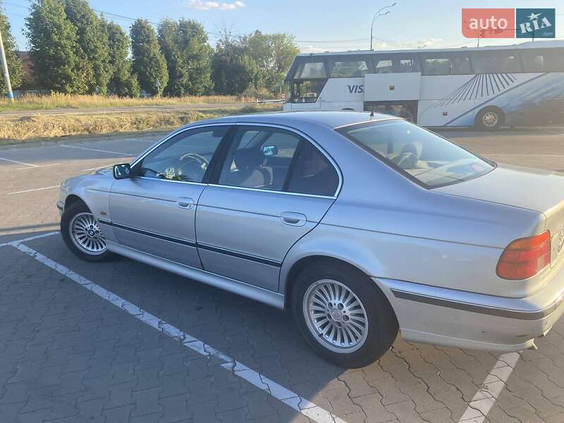 Седан BMW 5 Series 1997 в Киеве