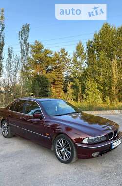 Седан BMW 5 Series 1997 в Днепре